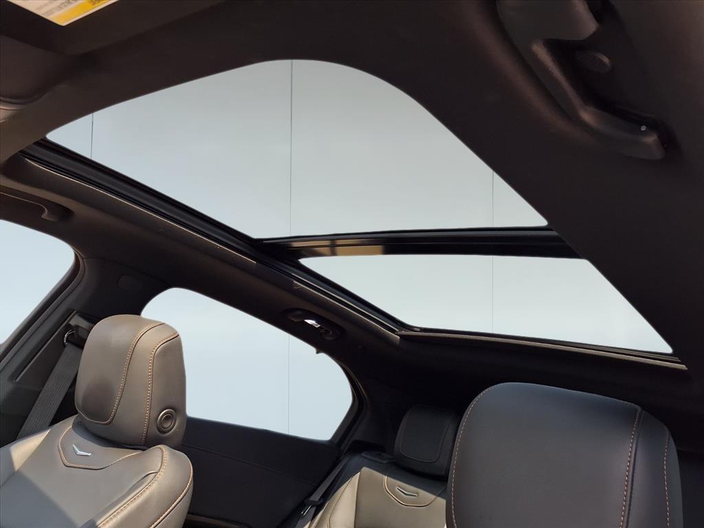 used 2022 Cadillac XT4 car, priced at $27,291