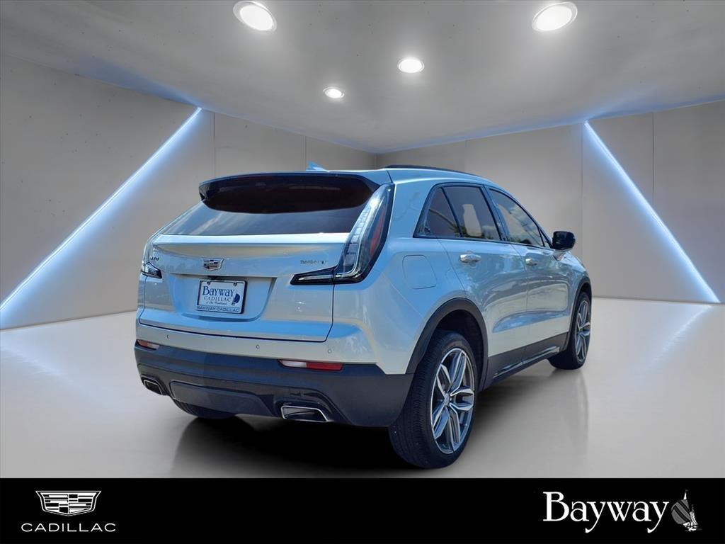 used 2022 Cadillac XT4 car, priced at $27,291