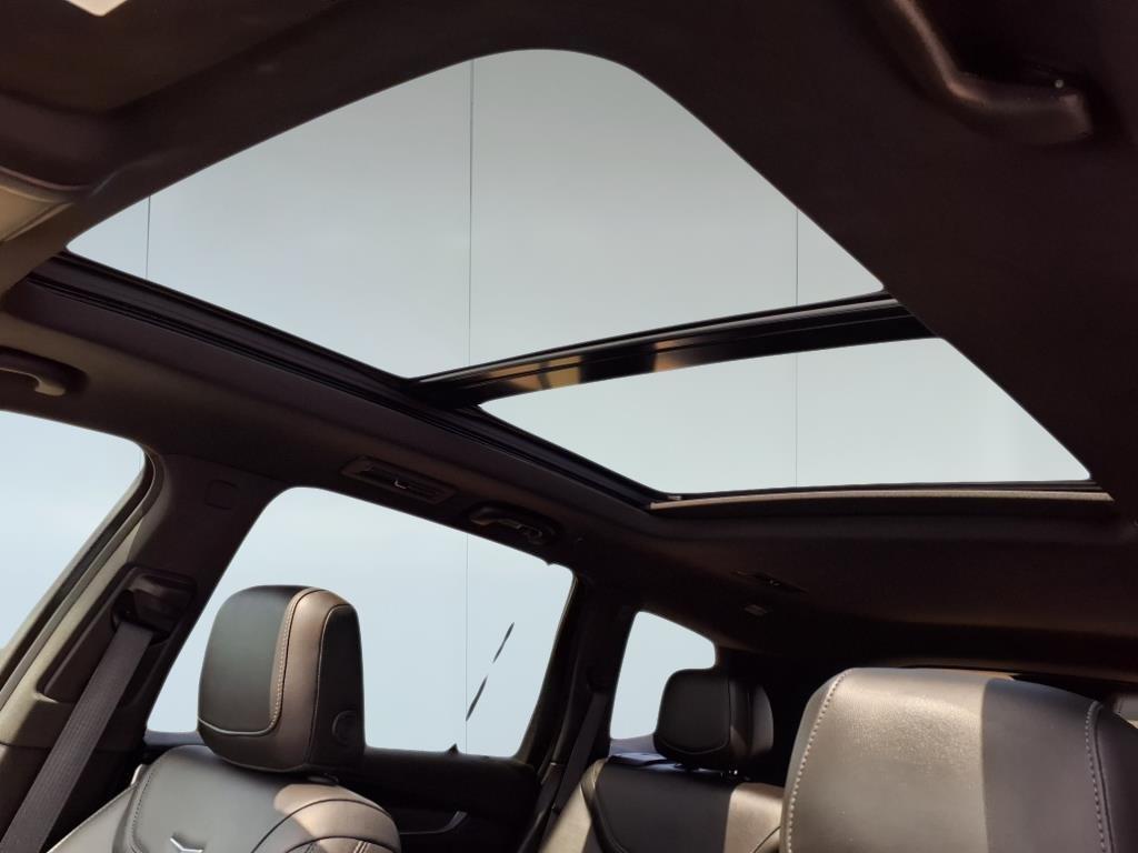 used 2023 Cadillac XT6 car, priced at $36,996
