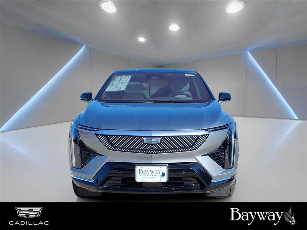new 2025 Cadillac OPTIQ car, priced at $57,184