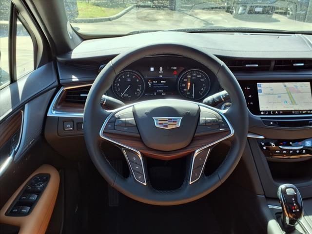 new 2025 Cadillac XT5 car, priced at $51,985