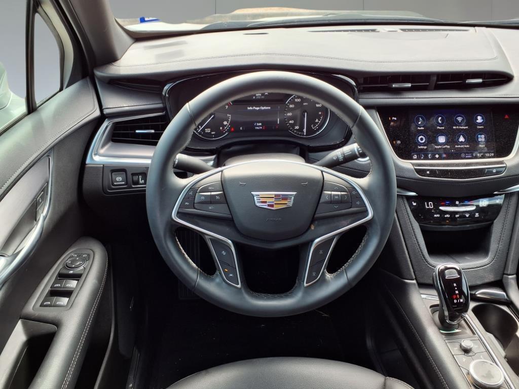 used 2025 Cadillac XT5 car, priced at $39,996