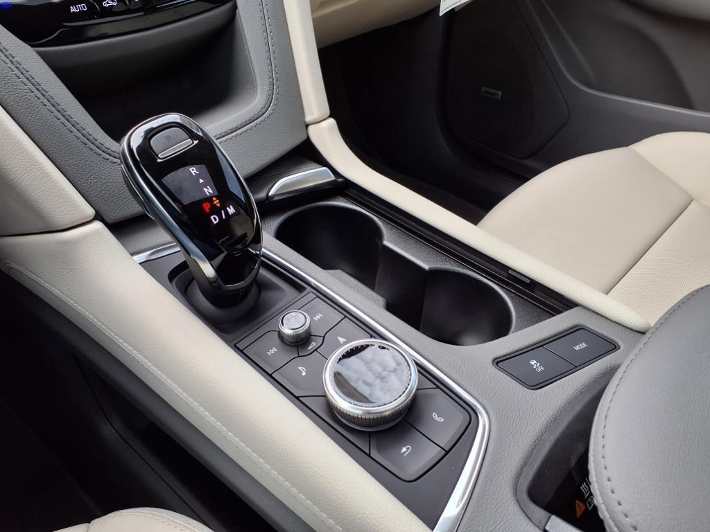 new 2025 Cadillac XT5 car, priced at $54,015
