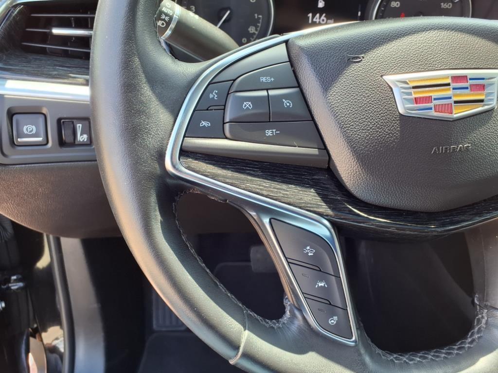 used 2023 Cadillac XT5 car, priced at $32,896