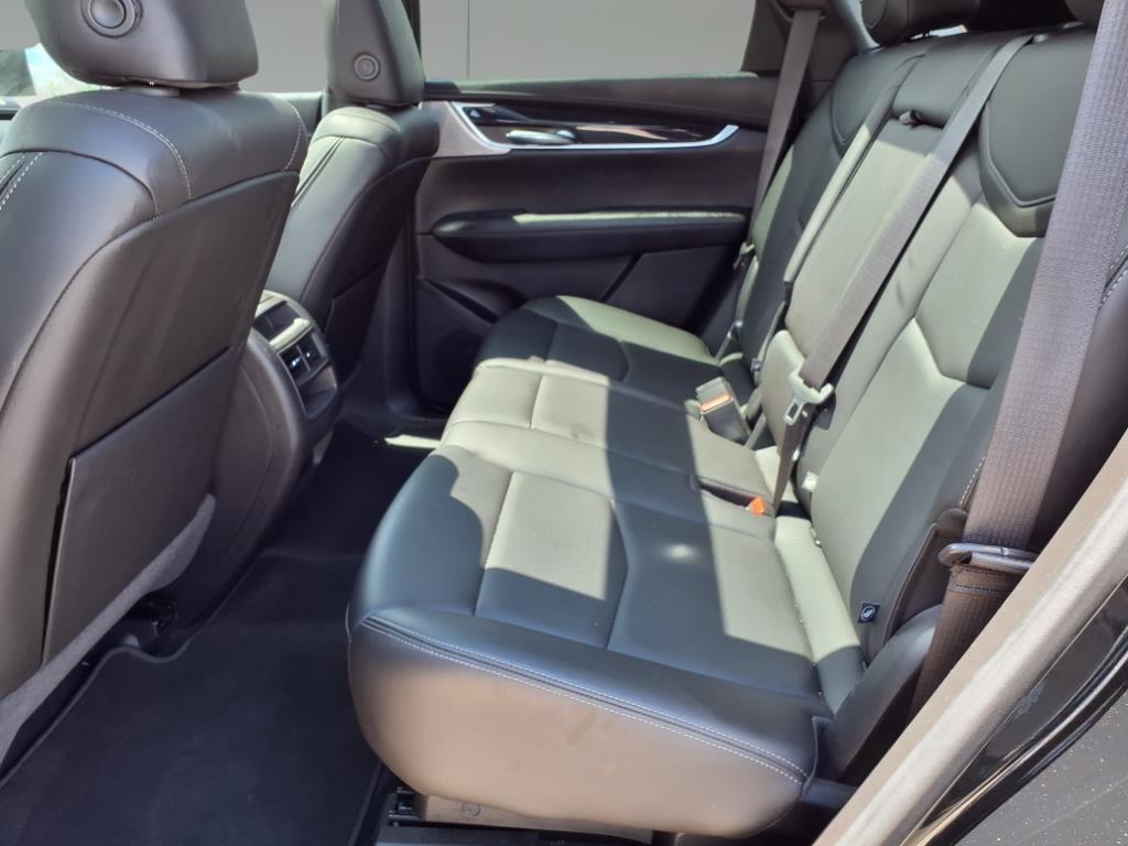 used 2023 Cadillac XT5 car, priced at $32,896