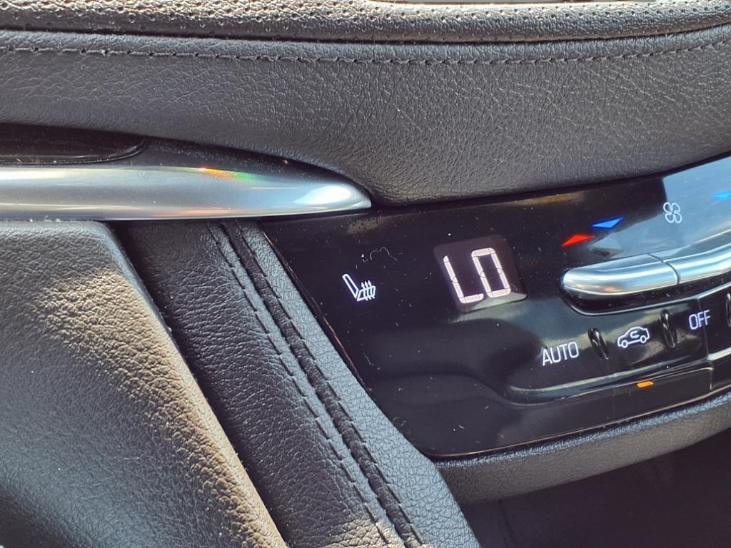 used 2023 Cadillac XT5 car, priced at $32,896