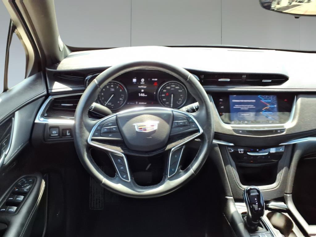 used 2023 Cadillac XT5 car, priced at $32,896