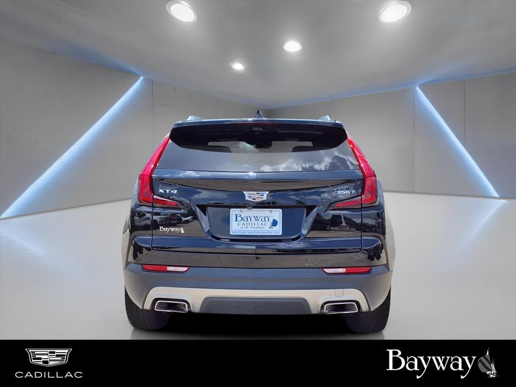 used 2022 Cadillac XT4 car, priced at $26,996