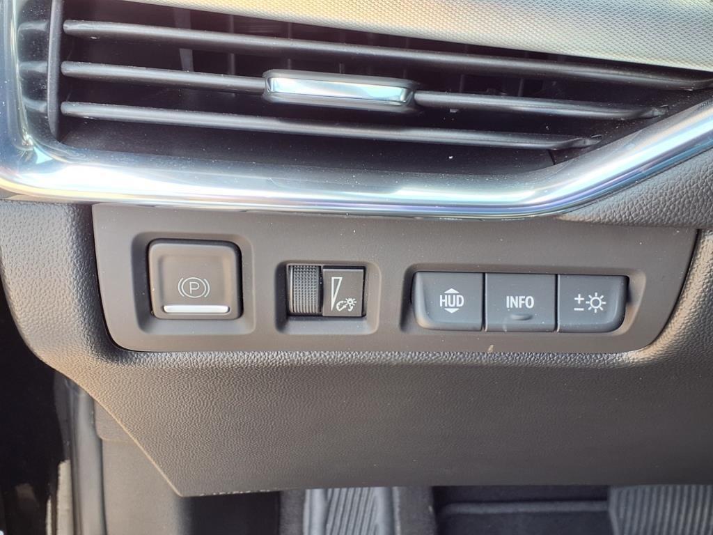 used 2022 Cadillac XT4 car, priced at $26,996