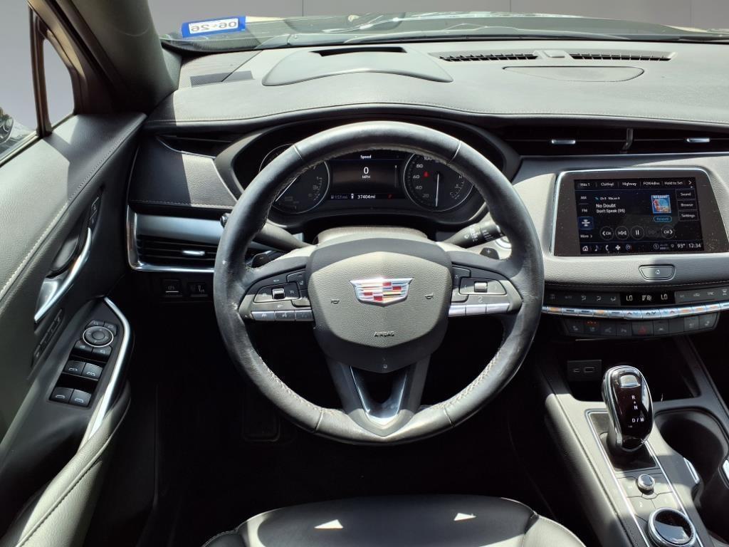 used 2022 Cadillac XT4 car, priced at $26,996