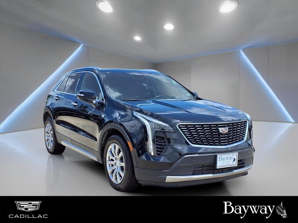 used 2022 Cadillac XT4 car, priced at $26,996