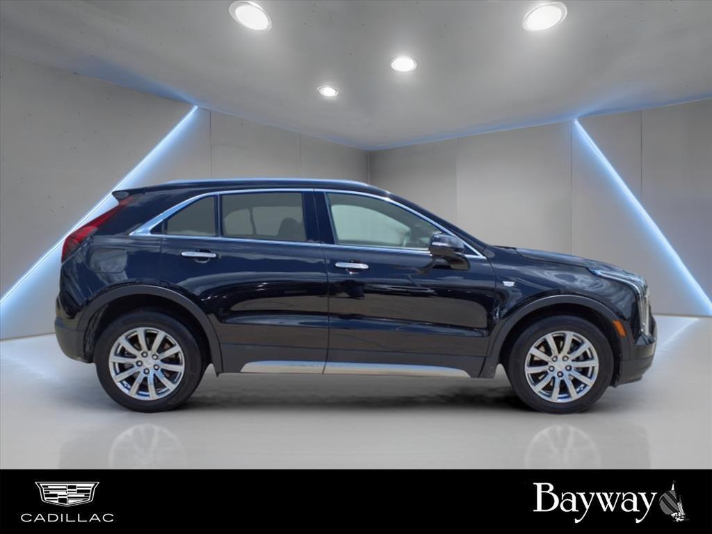 used 2022 Cadillac XT4 car, priced at $26,996