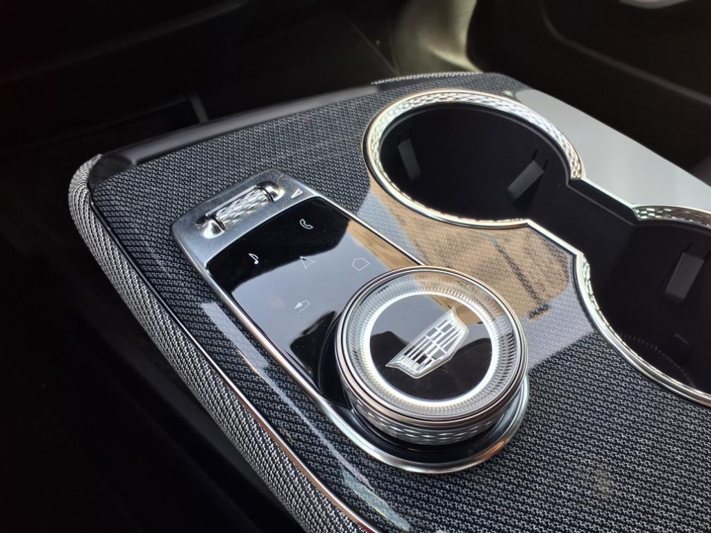 new 2025 Cadillac OPTIQ car, priced at $54,390