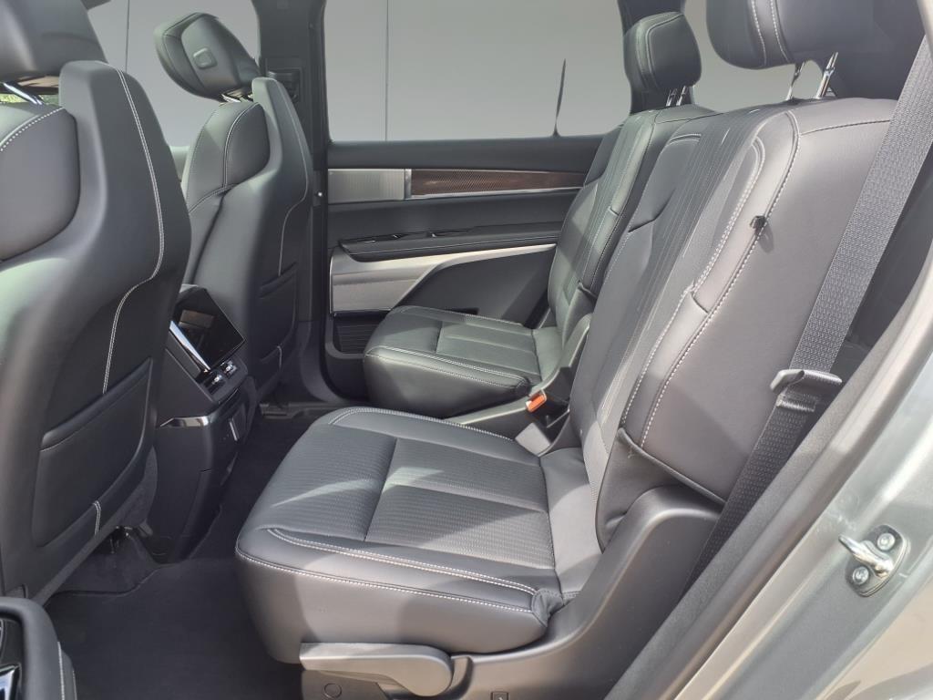 new 2026 Cadillac VISTIQ car, priced at $79,890