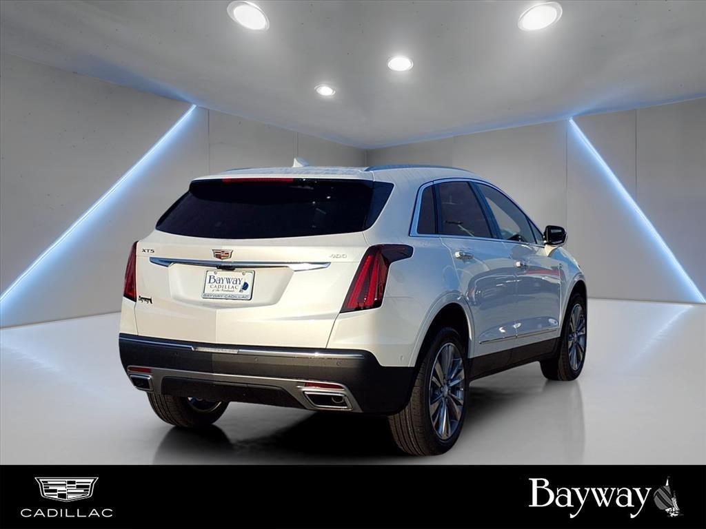 new 2025 Cadillac XT5 car, priced at $56,290