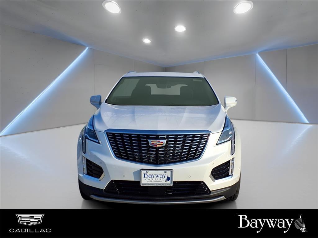 new 2025 Cadillac XT5 car, priced at $60,015