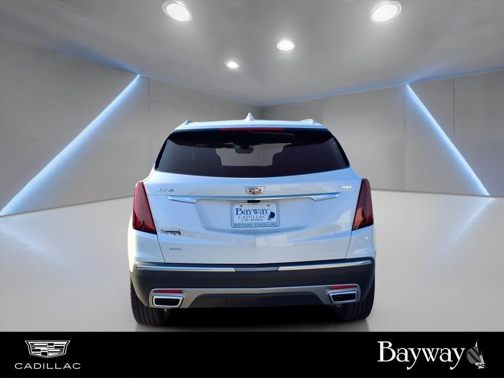 new 2025 Cadillac XT5 car, priced at $60,015