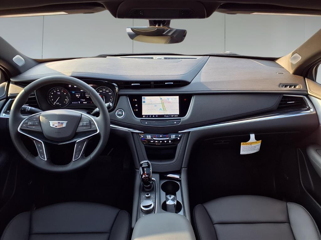 new 2025 Cadillac XT5 car, priced at $60,015