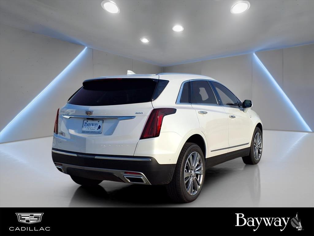 new 2025 Cadillac XT5 car, priced at $60,015