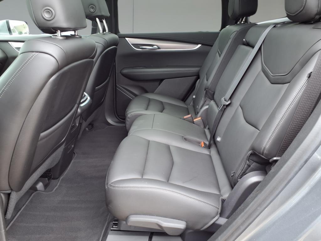 used 2022 Cadillac XT6 car, priced at $29,496