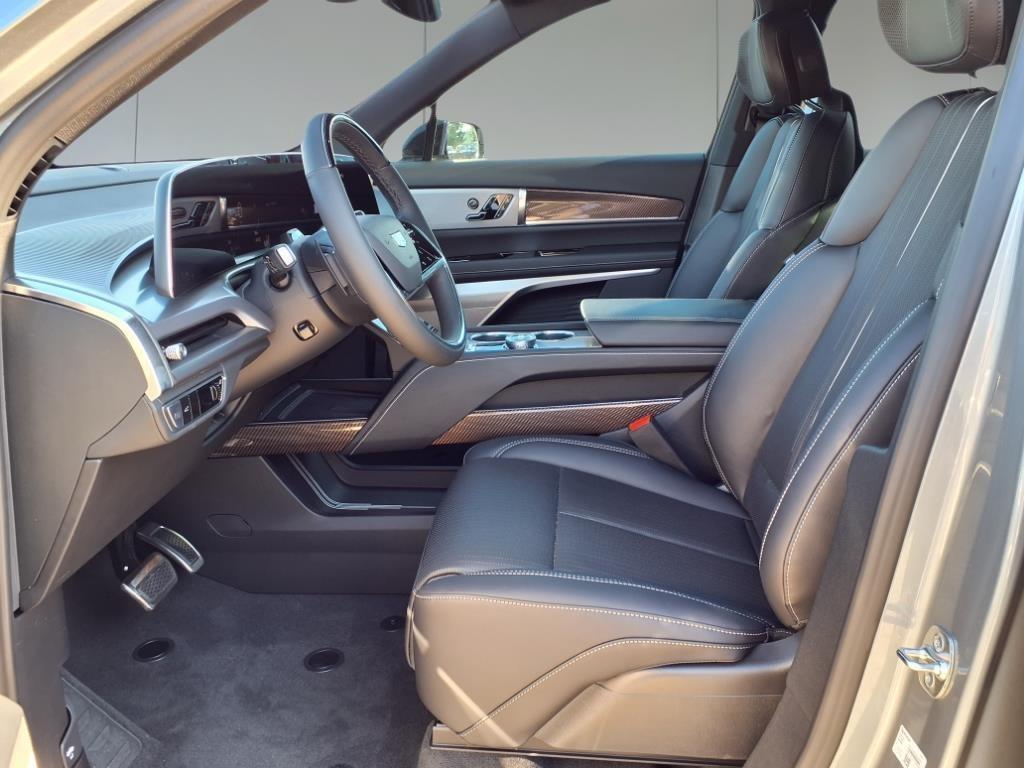 new 2026 Cadillac VISTIQ car, priced at $79,815