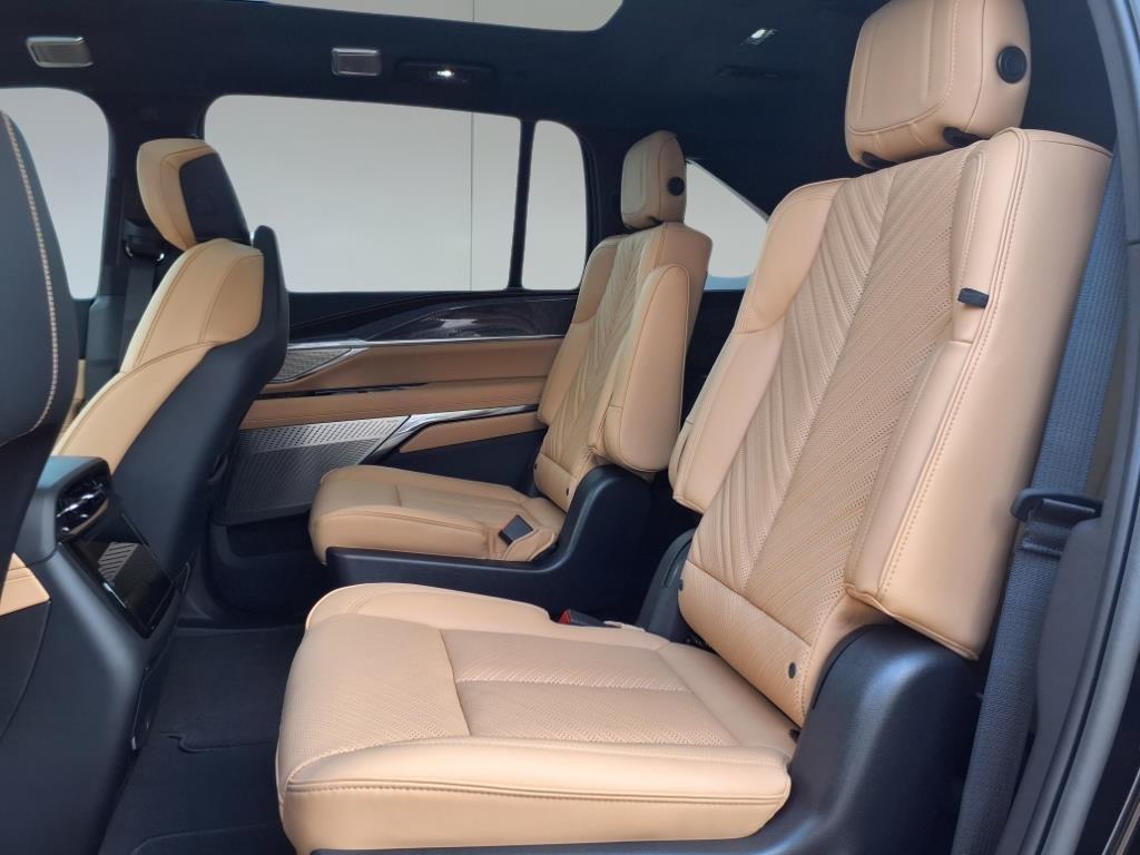 new 2025 Cadillac Escalade IQ car, priced at $140,740