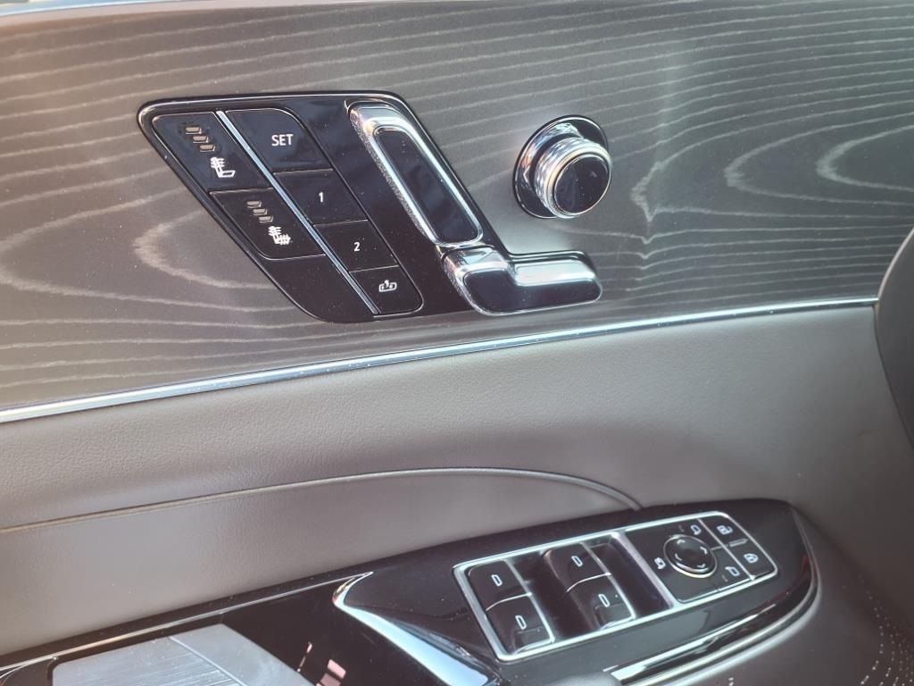 new 2025 Cadillac LYRIQ car, priced at $65,740