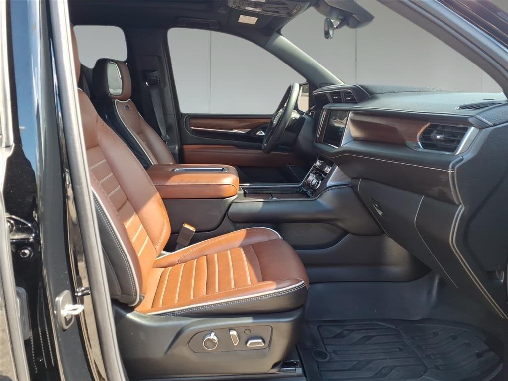 used 2024 GMC Yukon car, priced at $82,495