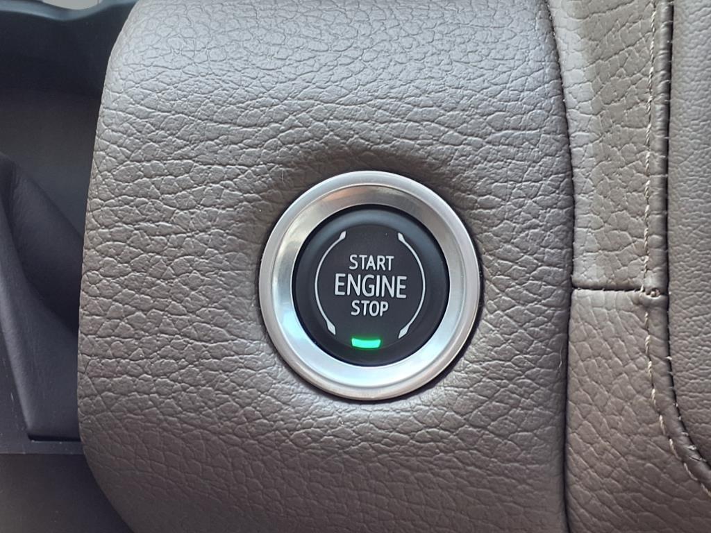 used 2022 GMC Yukon car, priced at $52,996