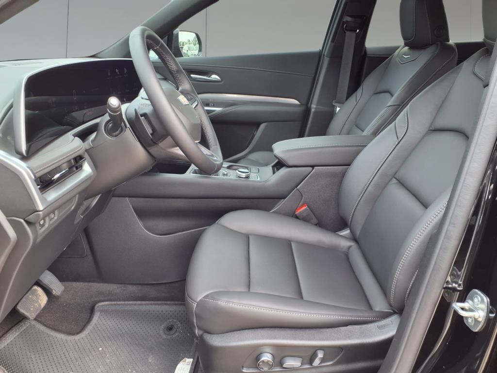new 2025 Cadillac XT4 car, priced at $45,465