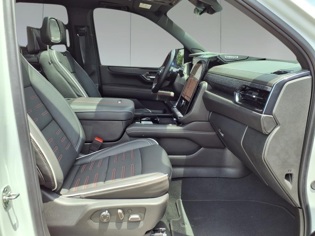 used 2025 GMC Yukon car, priced at $93,996