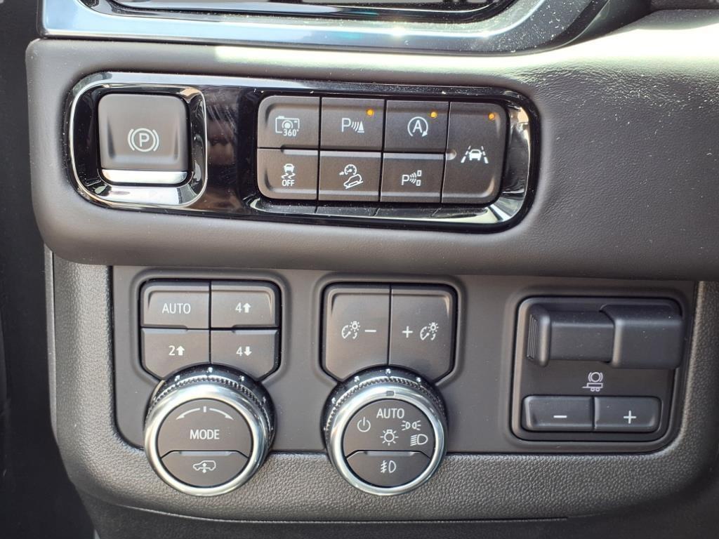 used 2025 GMC Yukon car, priced at $93,996