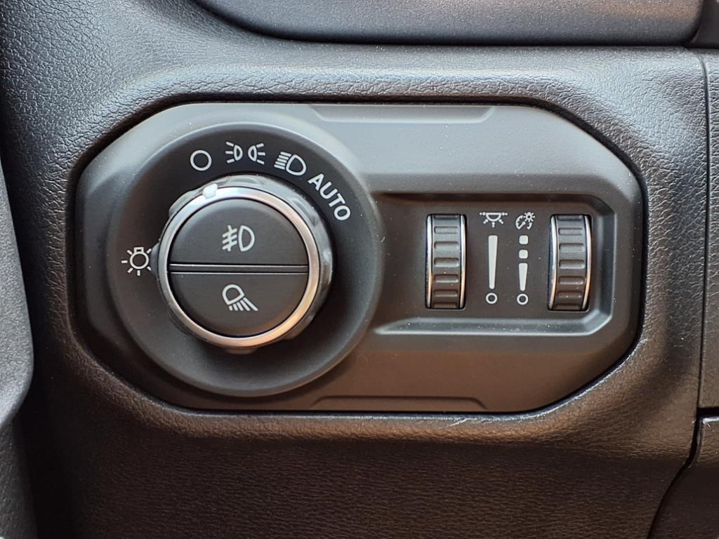 used 2021 Jeep Gladiator car, priced at $31,996