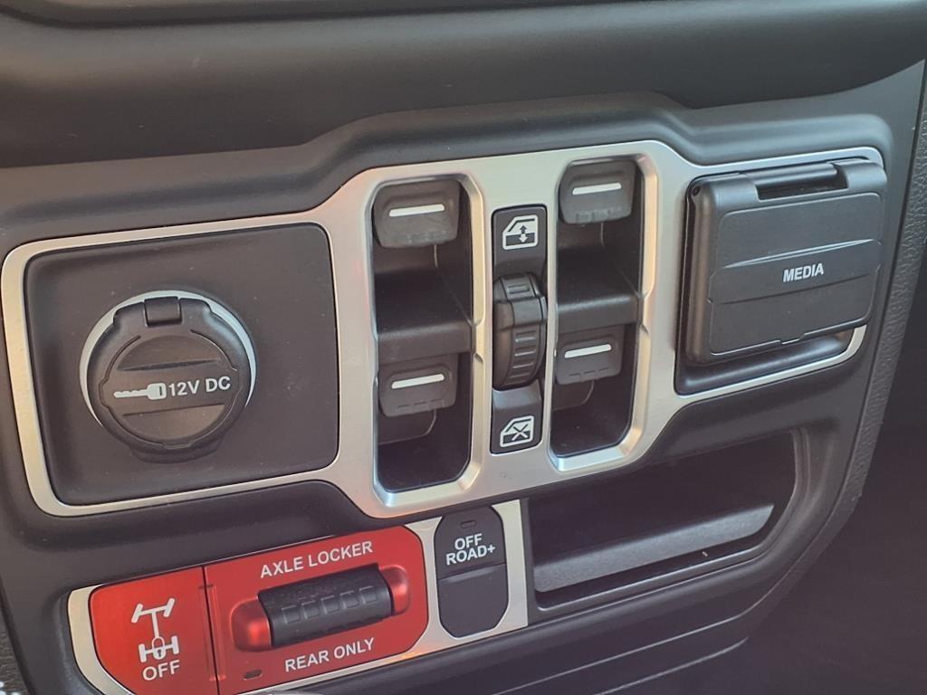 used 2021 Jeep Gladiator car, priced at $31,996