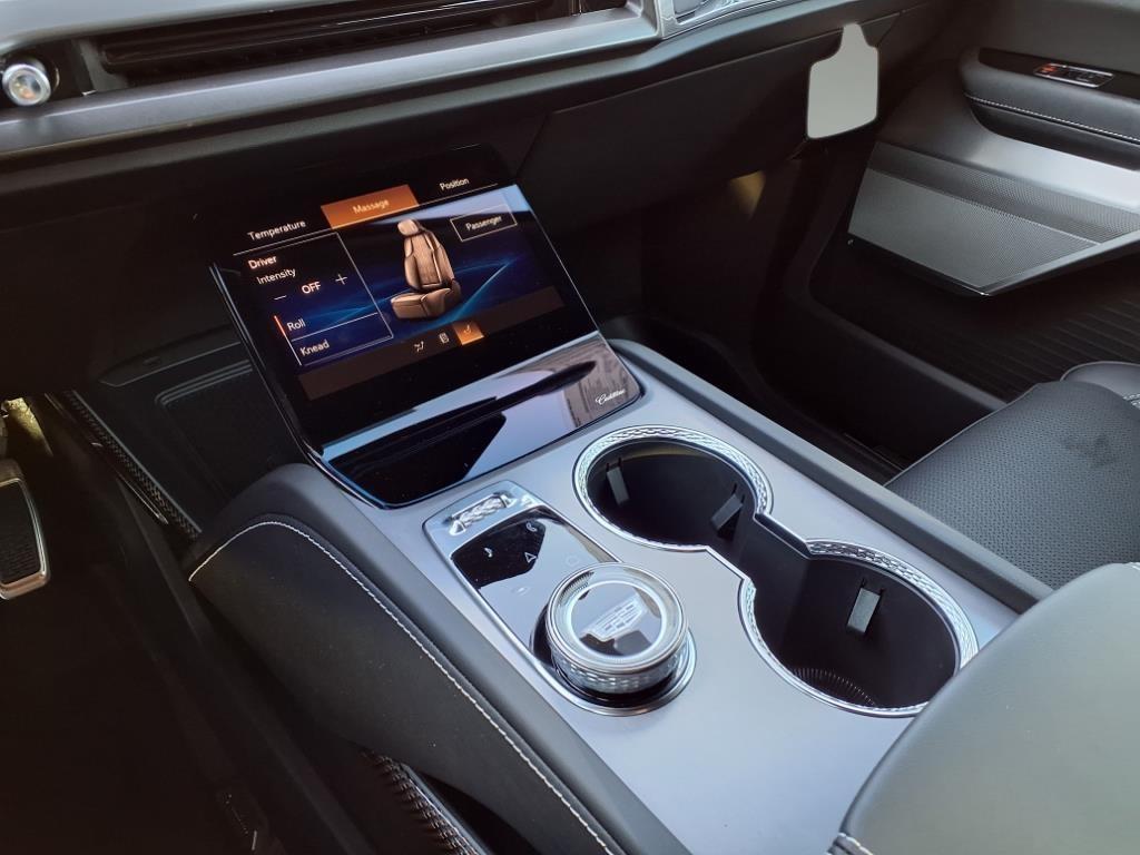 new 2026 Cadillac VISTIQ car, priced at $82,309