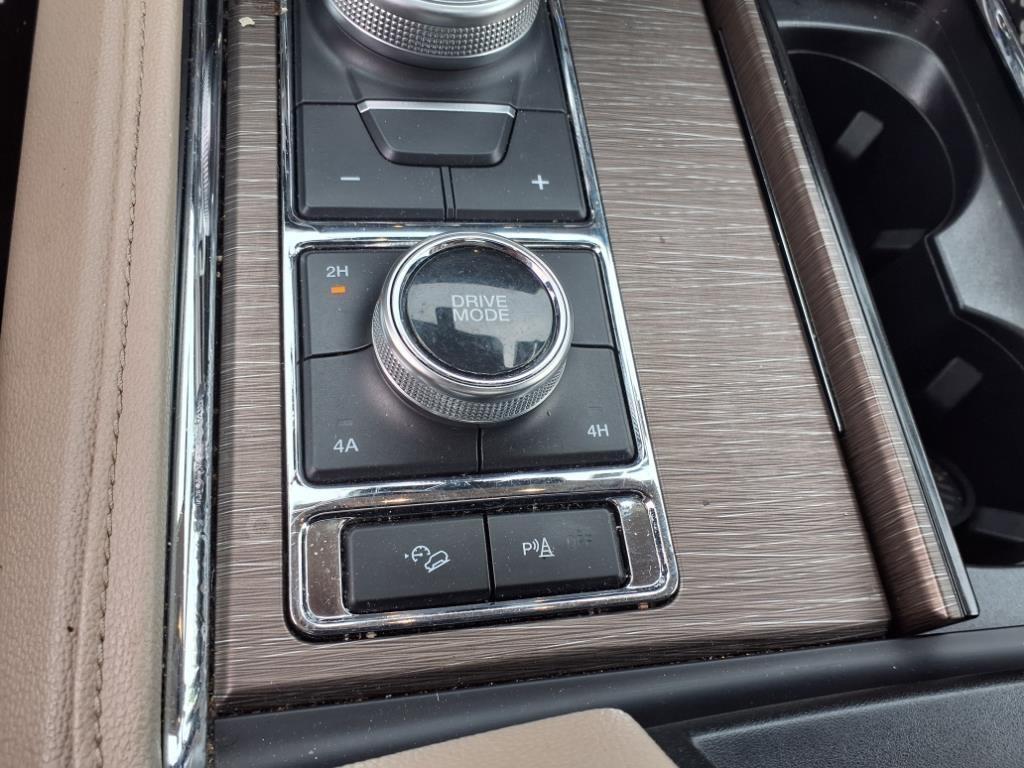 used 2023 Ford Expedition car, priced at $39,996