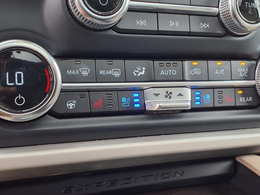 used 2023 Ford Expedition car, priced at $39,996