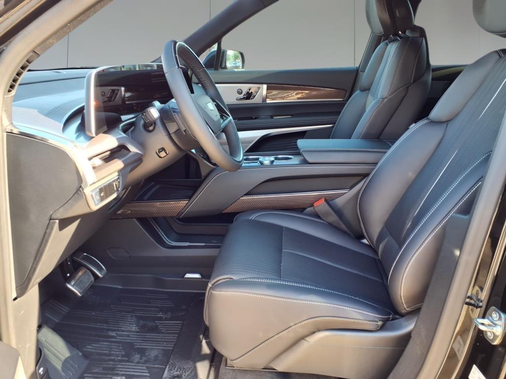 new 2026 Cadillac VISTIQ car, priced at $83,914