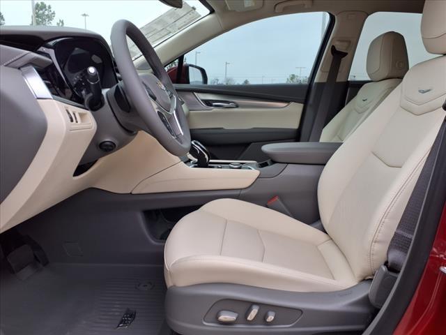 new 2025 Cadillac XT5 car, priced at $51,310