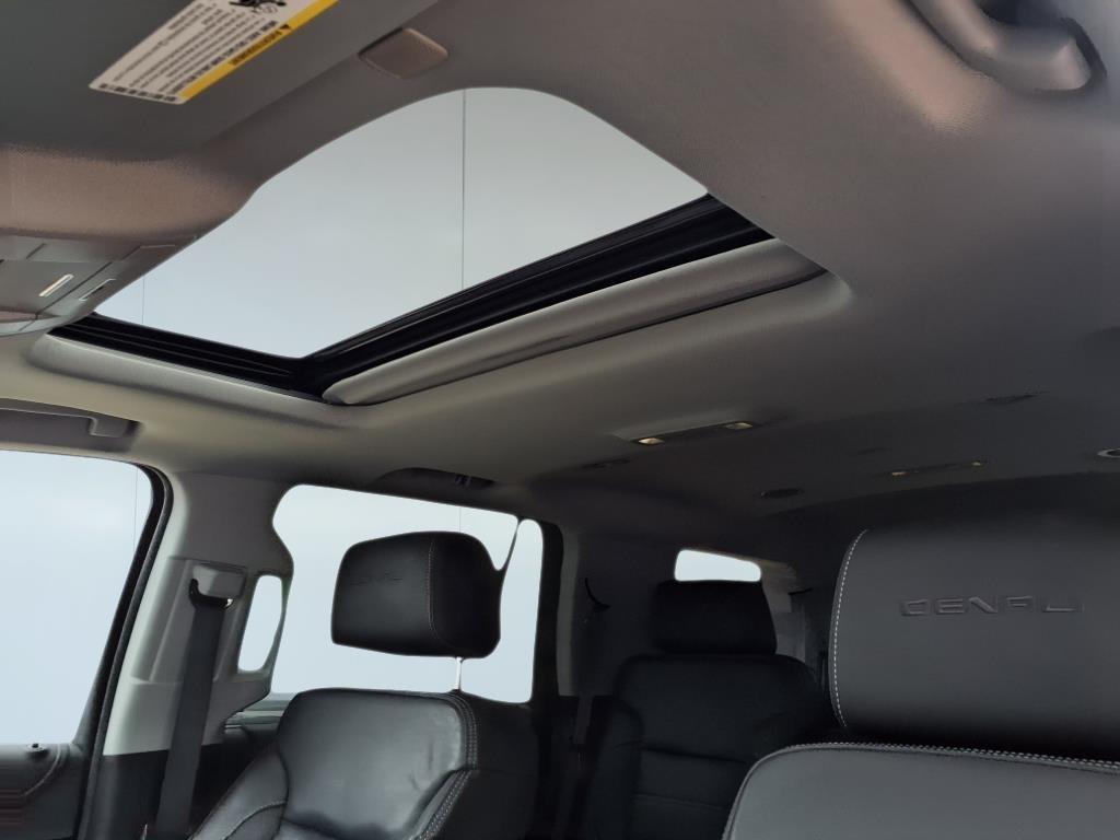 used 2019 GMC Yukon car, priced at $38,496