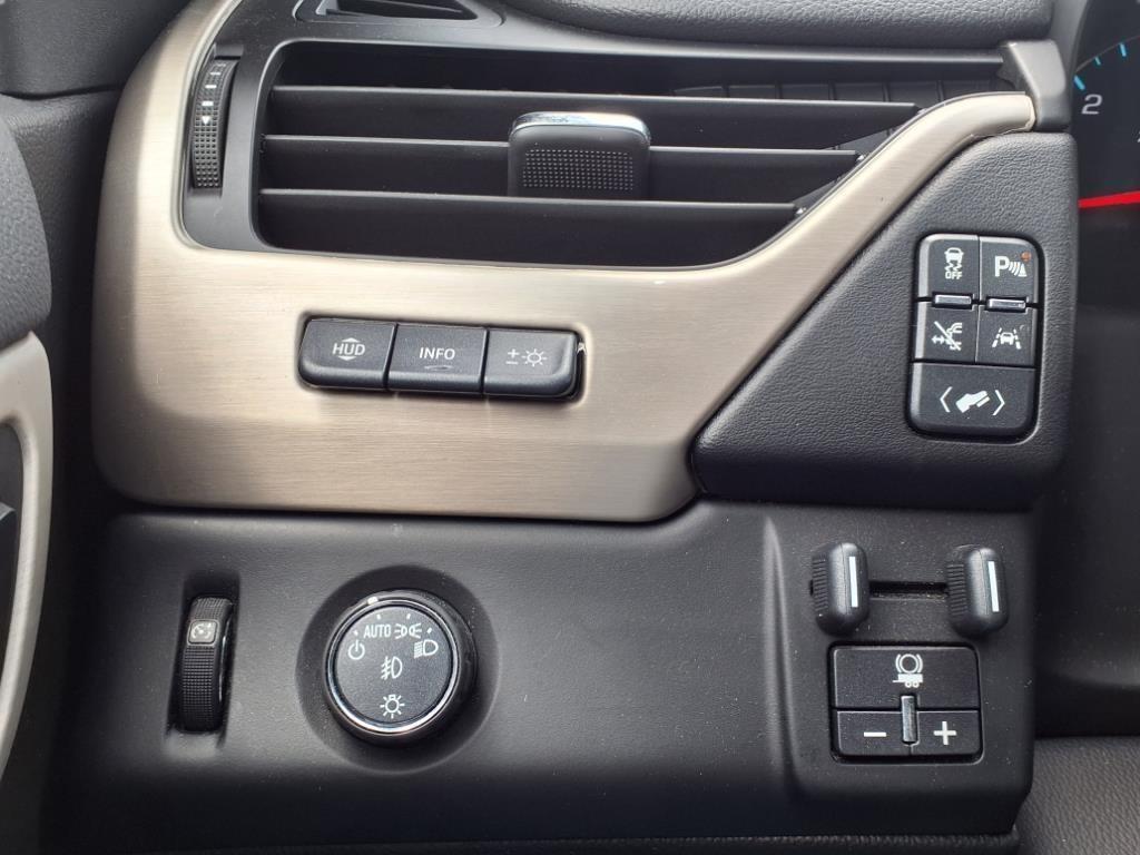used 2019 GMC Yukon car, priced at $38,496