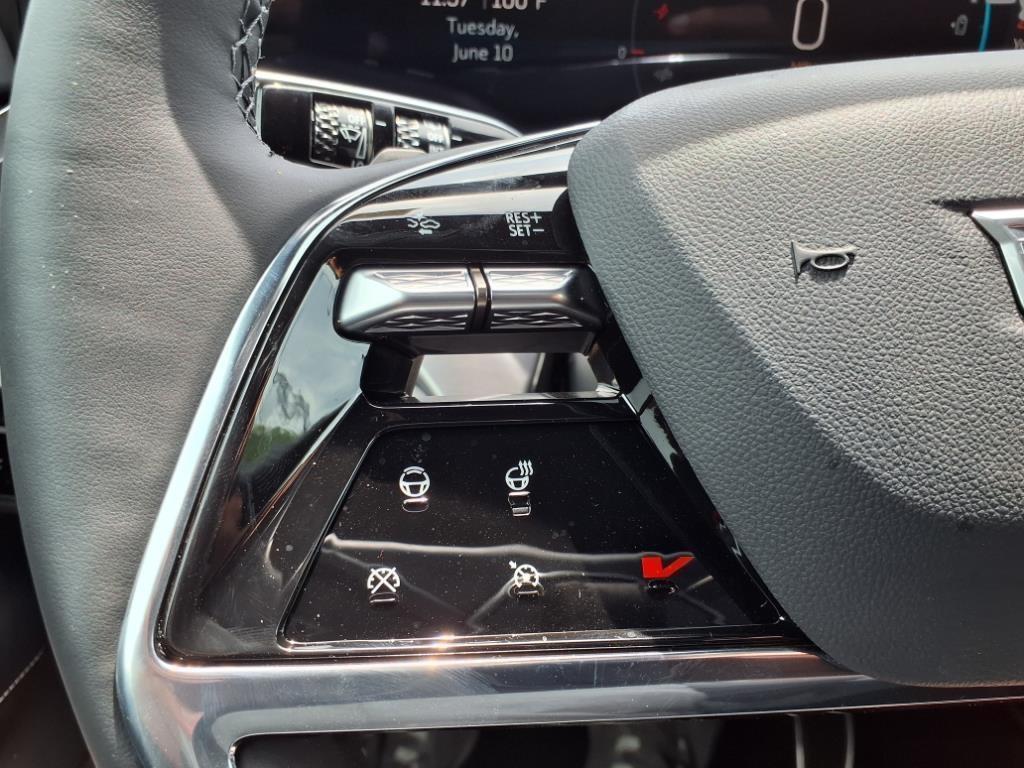 new 2026 Cadillac VISTIQ car, priced at $81,115