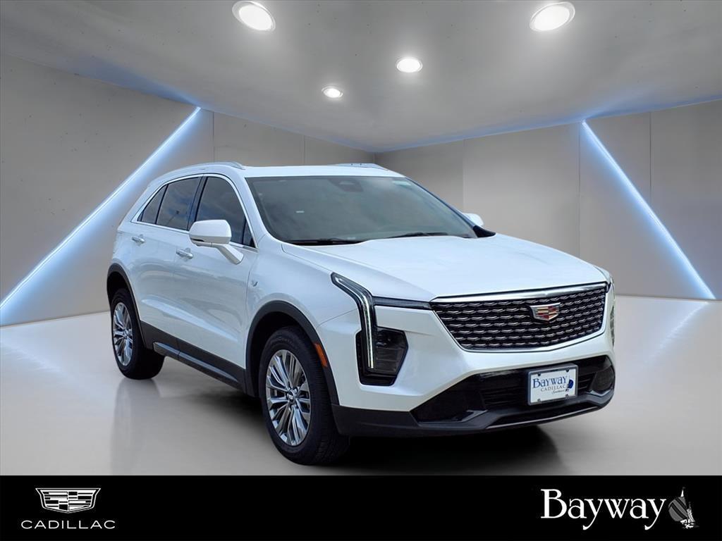 new 2025 Cadillac XT4 car, priced at $44,015