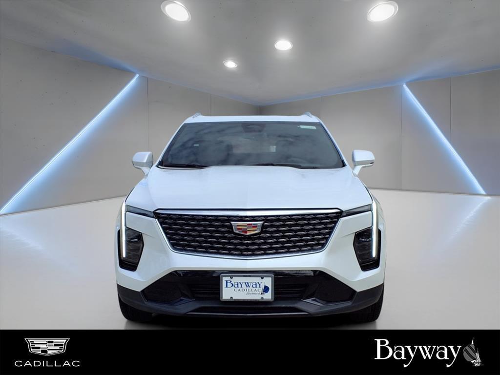 new 2025 Cadillac XT4 car, priced at $44,015
