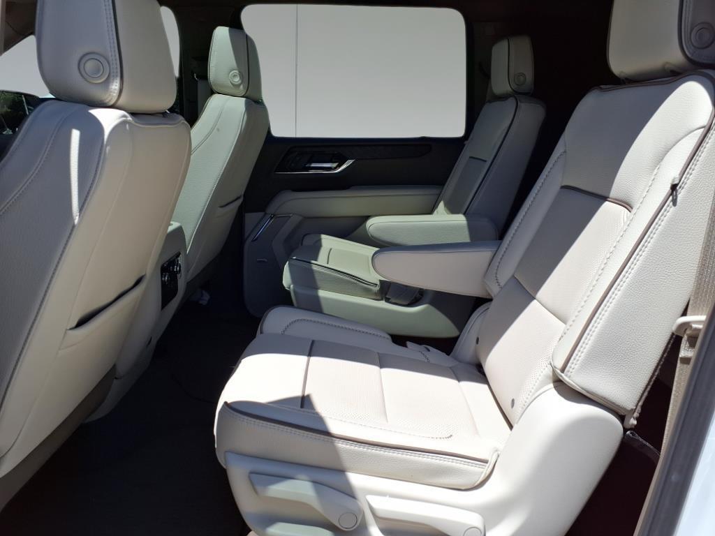 used 2025 GMC Yukon XL car