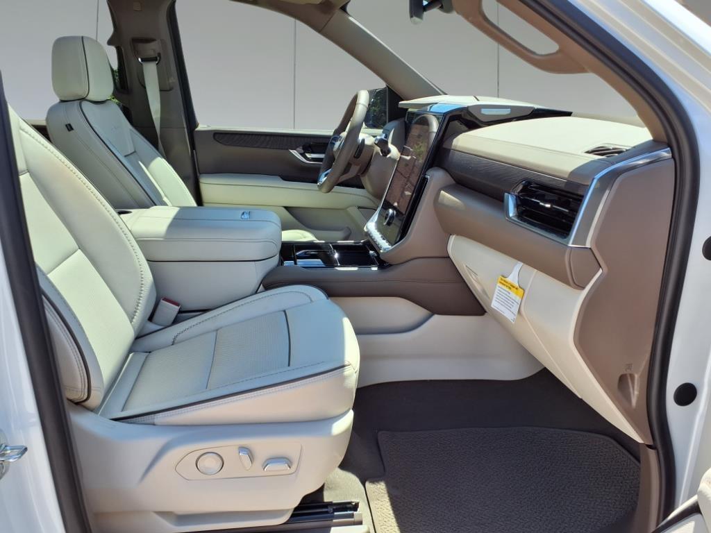 used 2025 GMC Yukon XL car