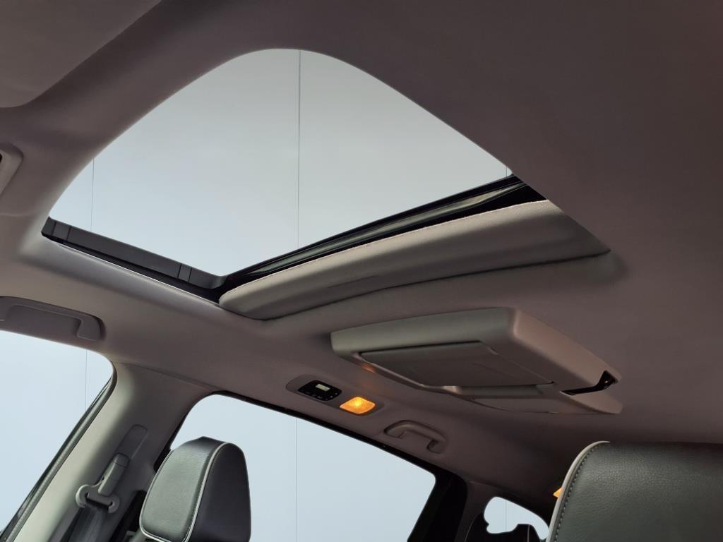 used 2023 Honda Odyssey car, priced at $40,996