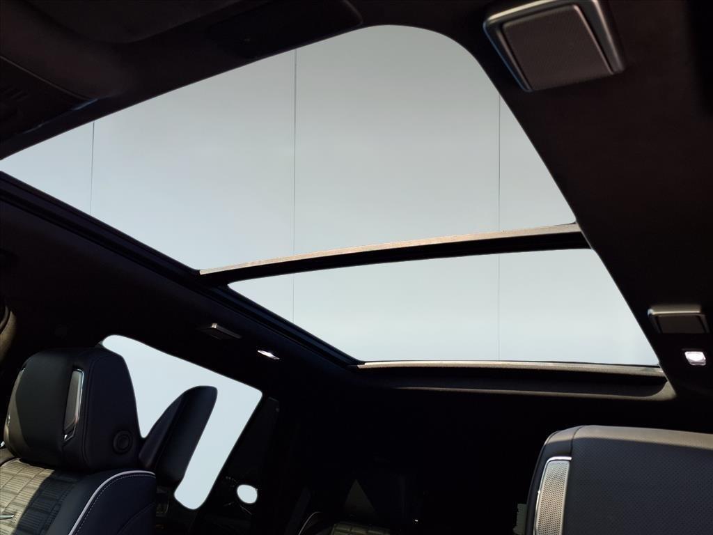 used 2024 Cadillac Escalade car, priced at $85,995