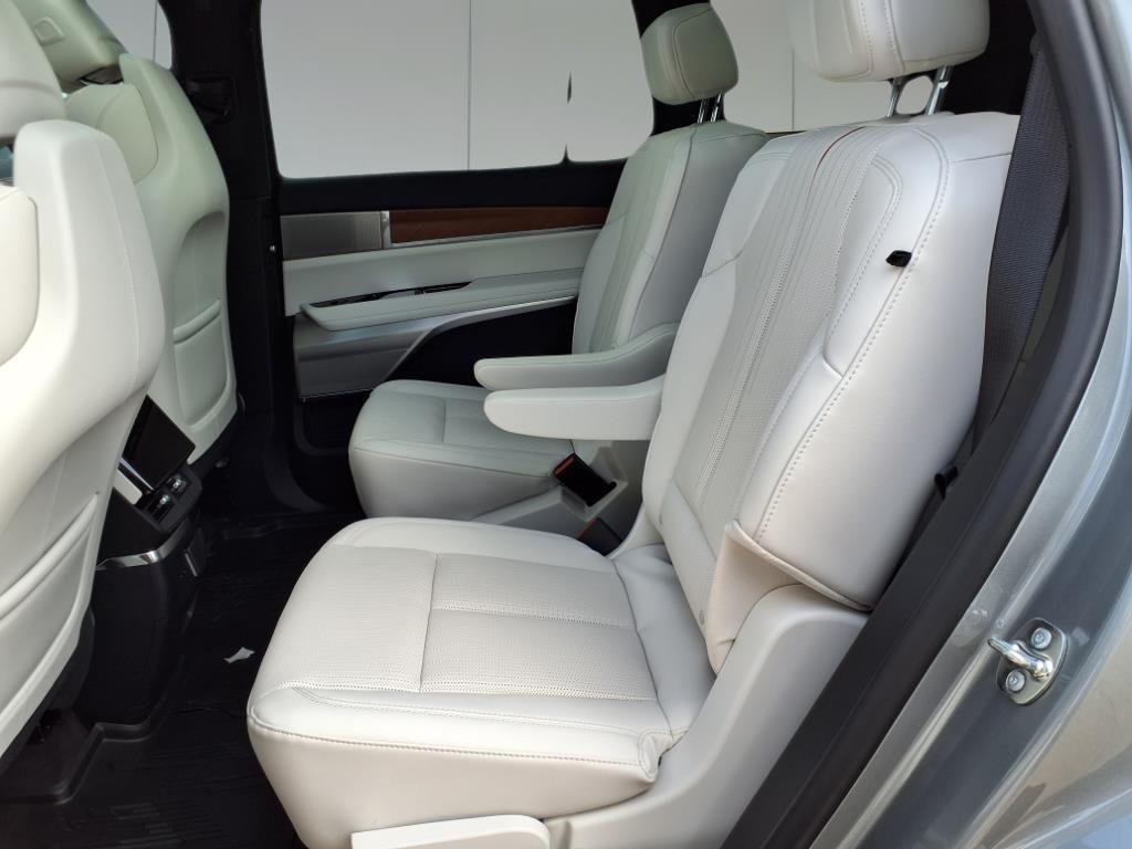 new 2026 Cadillac VISTIQ car, priced at $82,865