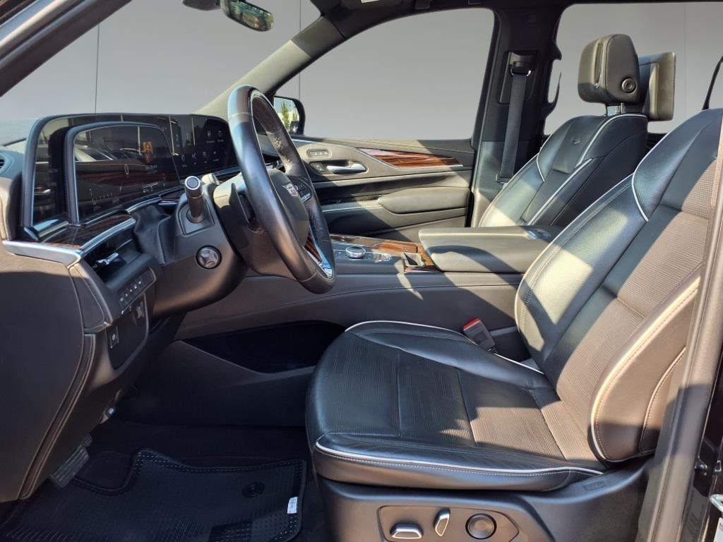 used 2023 Cadillac Escalade car, priced at $58,991